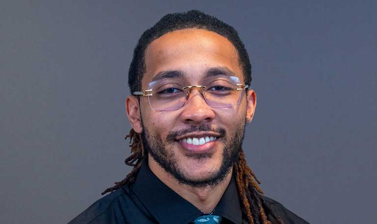 Headshot of Matthew Simpson, MD